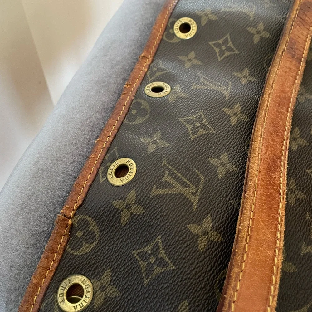 Louis Vuitton GM Brown Leather Monogram Bag - Picture 6 of 7